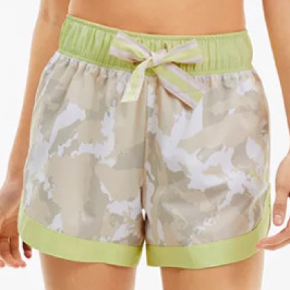 PUMA × FIRST MILE Woven Running Shorts Camo Print (Sunny-Lime)